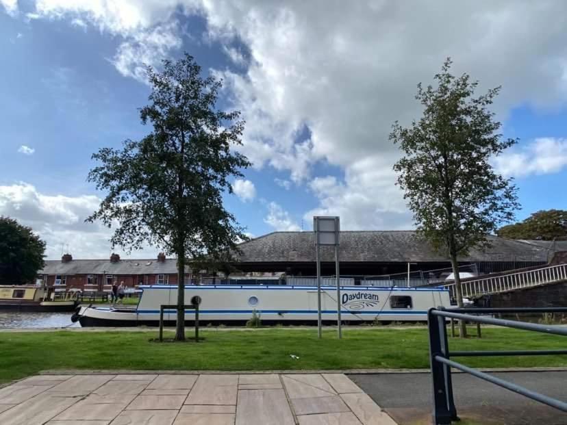 City Centre Chester Waterways Apartment Exterior photo