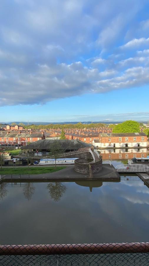 City Centre Chester Waterways Apartment Exterior photo